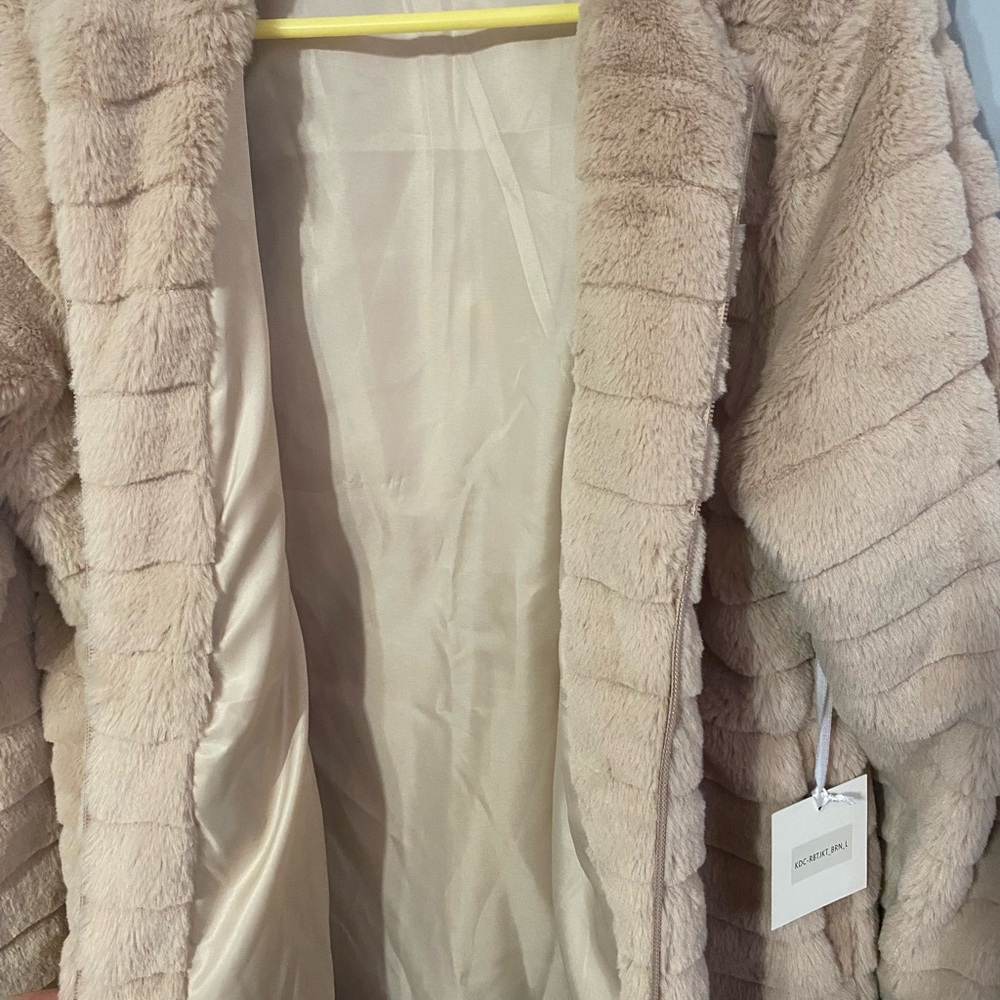 Jacket - Picture 2 of 5